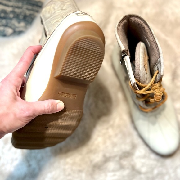 Sperry Saltwater Crunch Duck Rain Boots Gold / Ivory sts99726 Women's US 9.5 - Picture 10 of 13